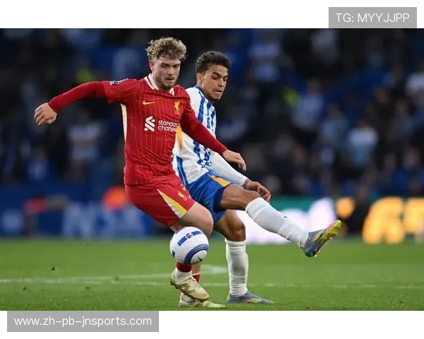 英超红白是哪个球队：解答英超中红白色队服的代表球队